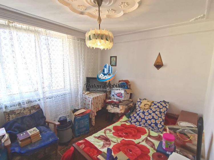Apartament 3 camere semidecomandat, 1 baie, Darmanesti