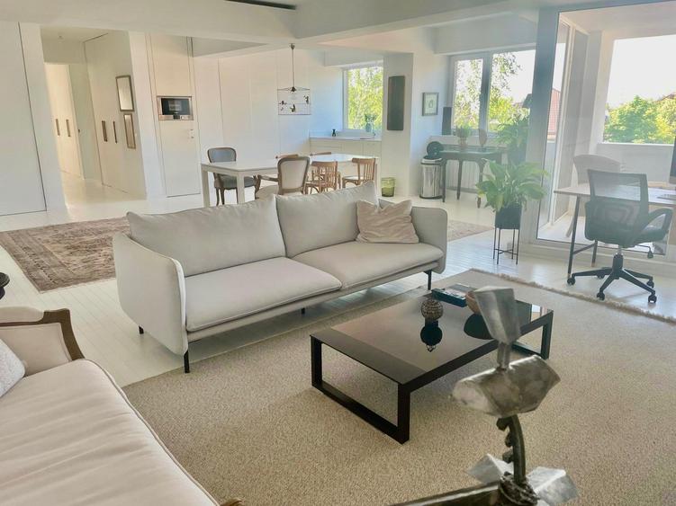 Apartament superb de 3/4 camere in Pipera-Padurea Baneasa 140mp utili