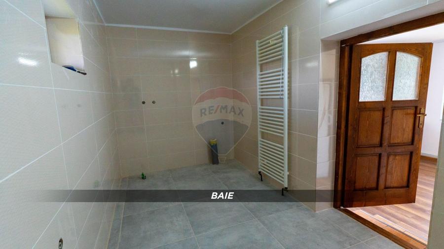 Casa si teren de vazare in Miresu Mare, oferta speciala