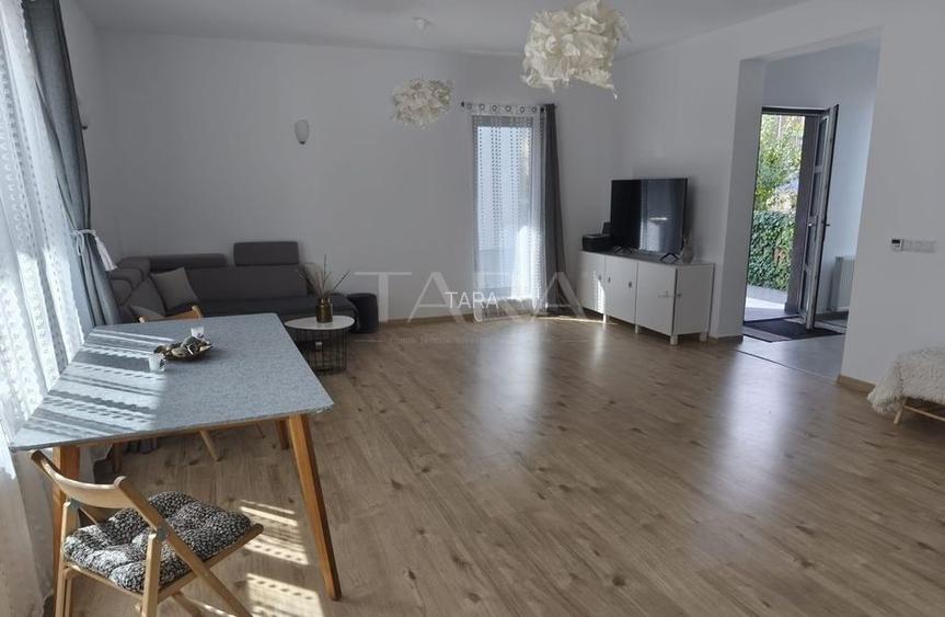 Casă spațioasă, renovată complet, într-o zonă liniștită - 3