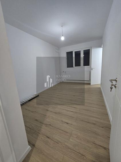 Apartament 3 camere renovat/Piata Progresul