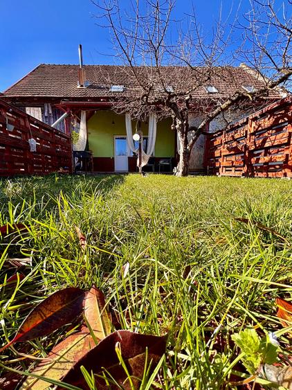 DE ÎNCHIRIAT – CASĂ MODERNĂ CU GRĂDINĂ PRIVATĂ | GUȘTERIȚA, SIBIU