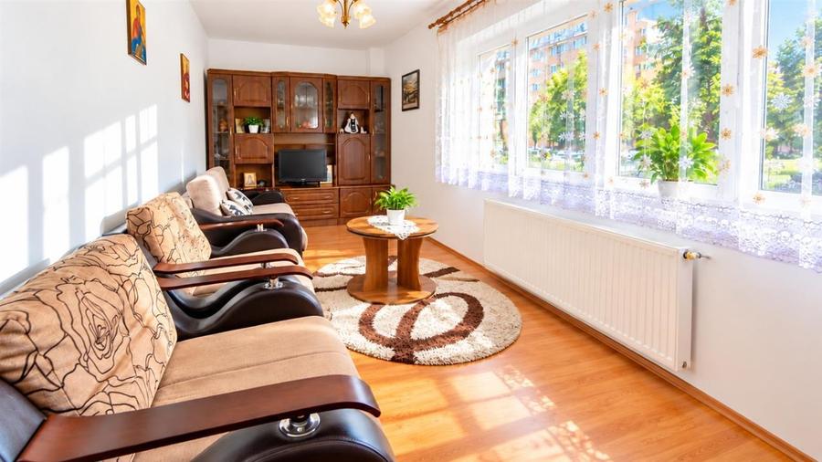 Apartament 3 camere decomandat 2 bai parcare subterana zona Terezian
