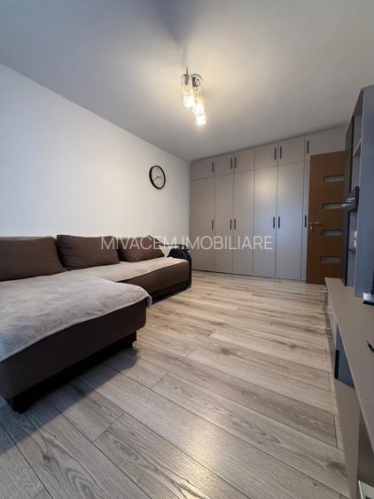 Apartament 3 camere decomandate Craiovita Noua, 2 bai, 2 balcoane - 3