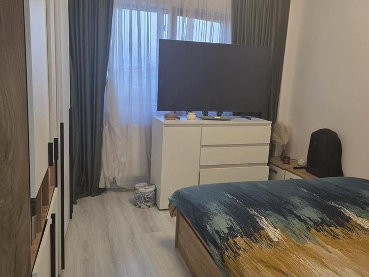 Apartament 3 camere, decomandat, loc. Preajba