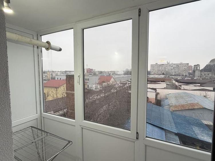 Apartament 3 camere Craiovita noua, bloc nou, loc parcare