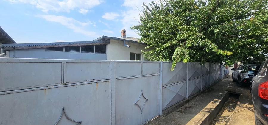 Casa la sol cu teren 1055 mp si livada - Vanatori, Galati