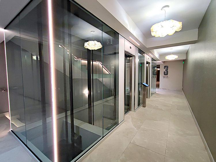 Apartamente de lux cu 2 camere, pe plaja in Mamaia Nord, in rate sau cu discount