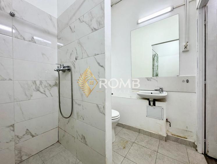 Spațiu 25 mp, parter cu vitrină, zona Platinia Shopping Center