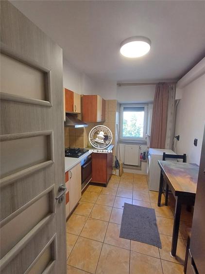 Apartament 2 camere in centrul-Sf Lazar