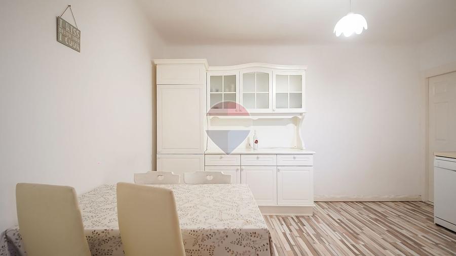 COMISION 0% | Apartament 4 camere + Curte | Zona Tractorul