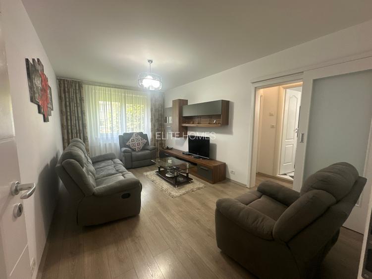 Apartament 4 camere,82 mp utili,renovat,mobilat, 10 minute de Metrou Pta Sudului - 10
