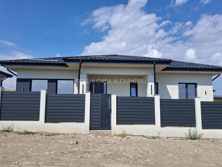 Casa plan parter Breazu - Platoul Marzesti - 3