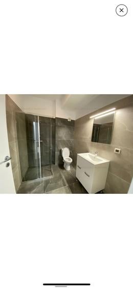 Casă modernă 170 mp, 4 camere + mansardă, curte 60 mp, 2 parcări, complex închis