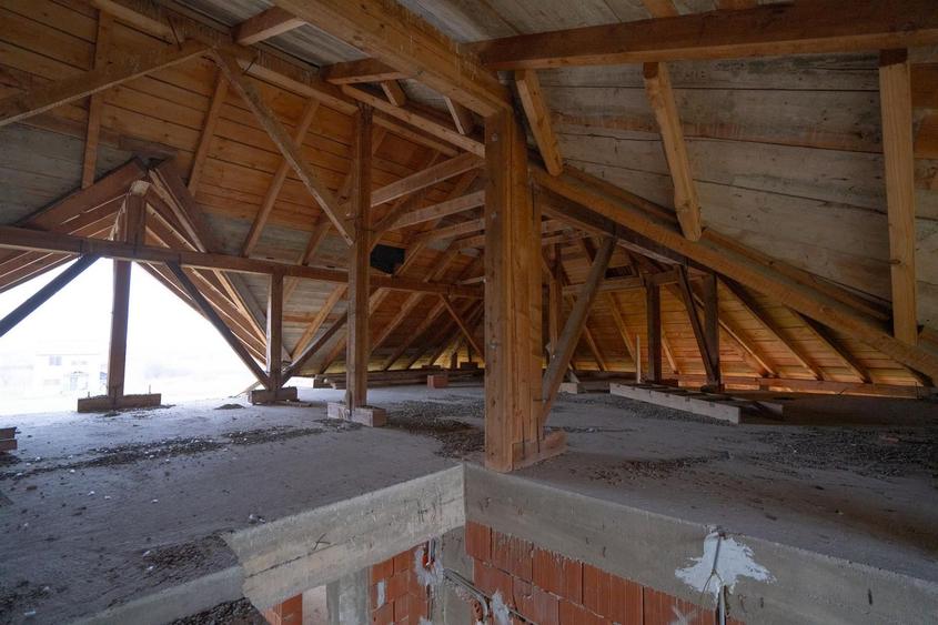 Casǎ de vânzare 7 camere P+E Sânmartin sat. Rontǎu