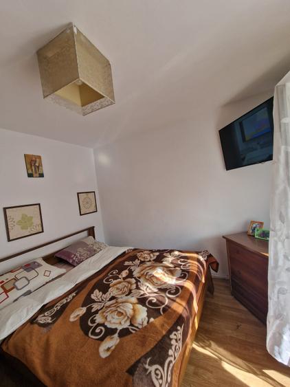 Apartament 3 camere decomandat, et.3, zona sensu vechi