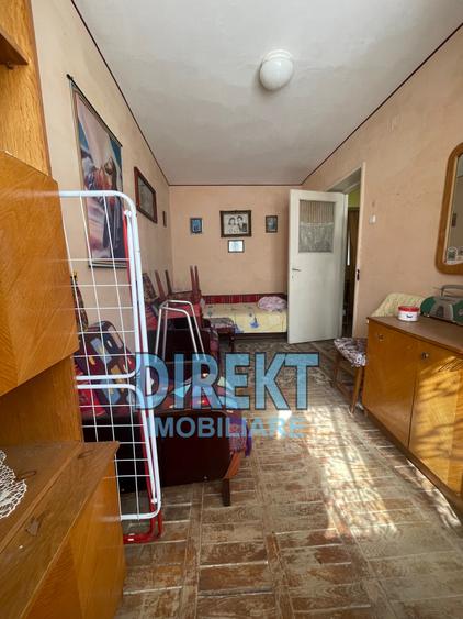 Apartament 3 camere de vanzare, Bulevardul Decebal - Liceul Liviu Rebreanu