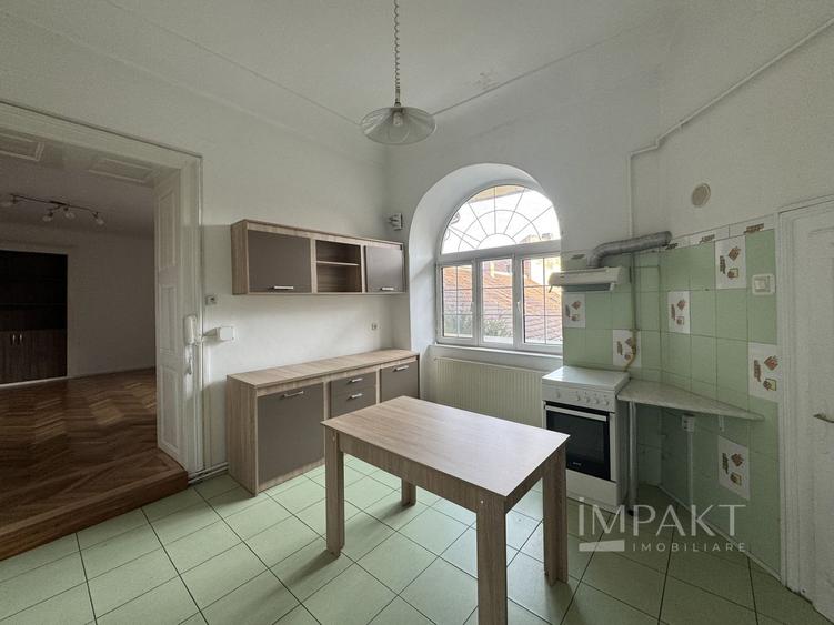 Apartament 1 cameră 55mp de vânzare zona centru Memorandumului parcare