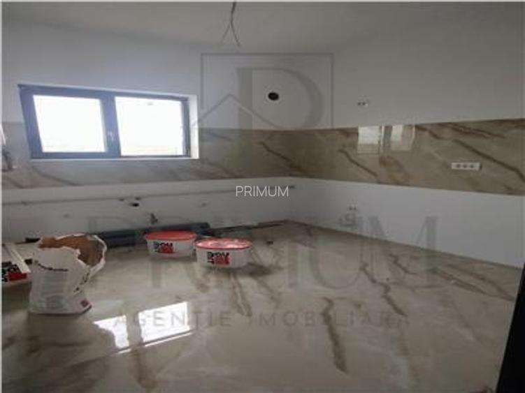 Duplex superb - zona foarte buna - disponibil imediat - finisaje top - perete co