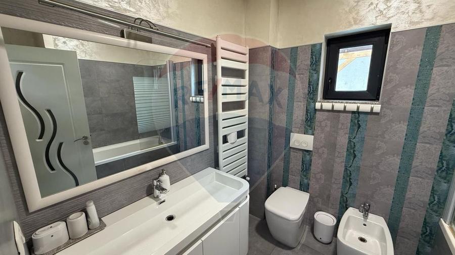 Casă / Vilă cu 5 camere Crâng Vânători