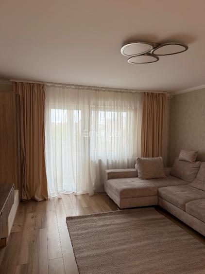 Proprietar | 3 camere, 2 bai, 2 balcoane | Lipovei principala – Iulius - 11