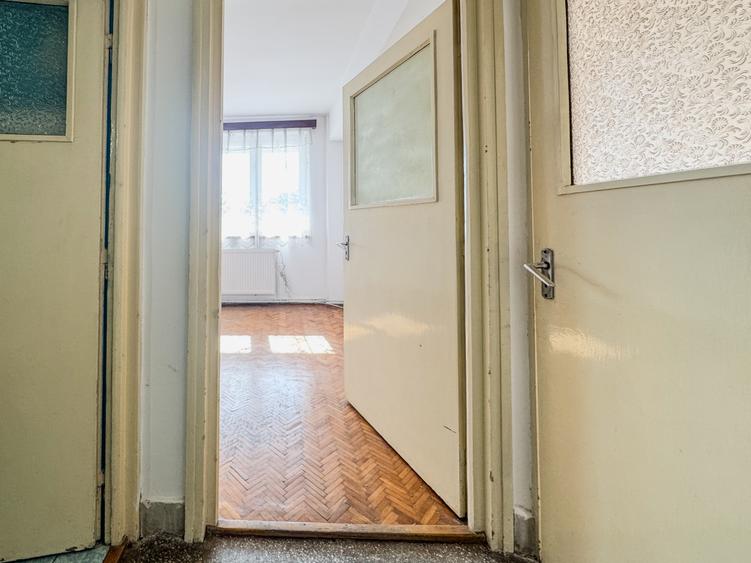 Apartament de 60 m2 utili renovabil| Parcul Central