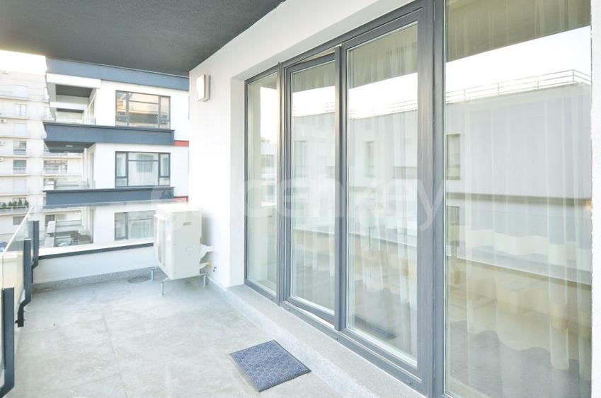Apartament cu 4 camere si vedere spre Lacul Tei