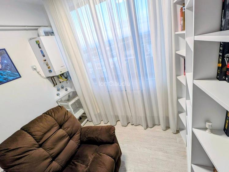 Refugiu urban modern cu 4 camere, zona Coresi, gândit pentru lucru de acasă - 16