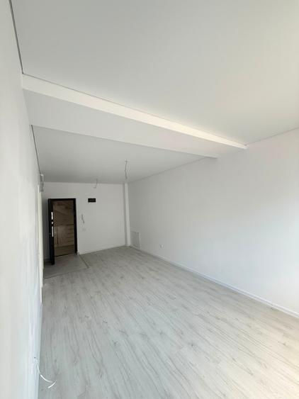 Garsonieră decomandată, compartimentare eficientă, balcon– Etaj 1/6- Comision 0