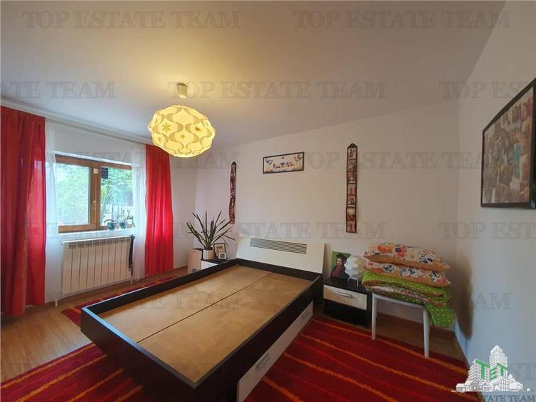 Casa dintre flori si rod cu energie verde  eleganta cu parfum de Mare Tuzla