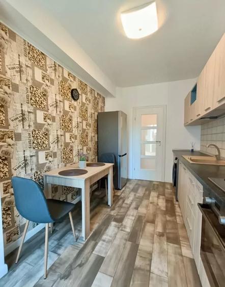 Apartament de 2 camere, 70 mp, centrala, balcon, Sisesti