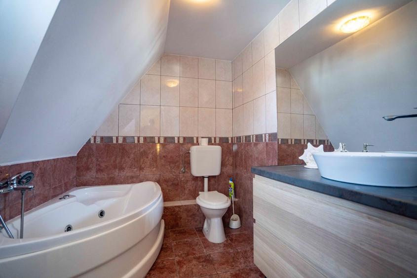 Casă de închiriat în Oncea, Oradea – ideală pentru locuire sau birouri