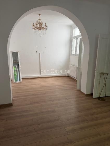Zona Unirii, apartament parter vila, curat,luminos, linistit,curte - 2