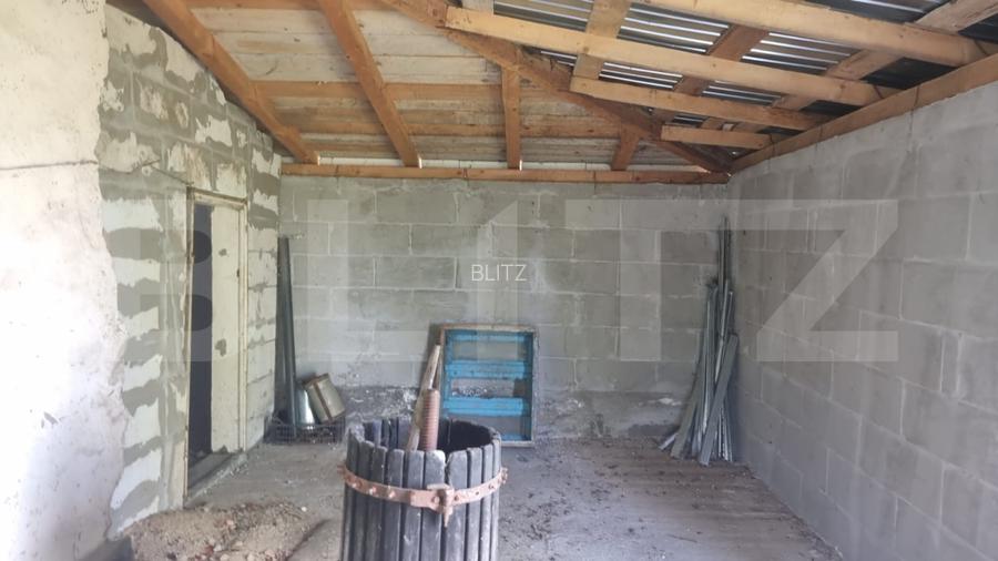 Casa de vanzare, 74 mp, teren 2.982 mp, zona Costuleni – DN28