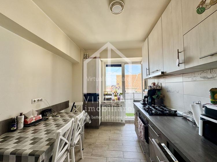 Apartament cu 3 camere, 75mp utili+3 balcoane, etaj 5/5, bloc cu lift - 10