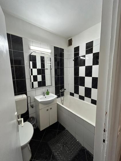 GARSONIERA renovata - Piata ABATOR