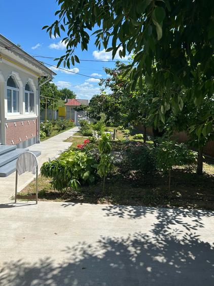 Casa renovata cu 1.052 mp teren, SASCUT(Targusor), jud. Bacau