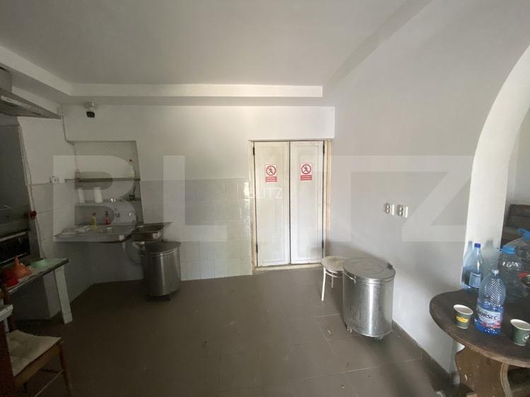 Spatiu comercial 4 camere 215 mp utili cu un vad excelent, zona Hereclean - 2