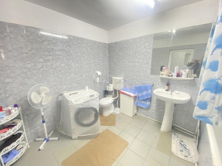 Casa- 4 camere- Centrala proprie-Sector 5-Teren 185,97 mp- COMISION 0%
