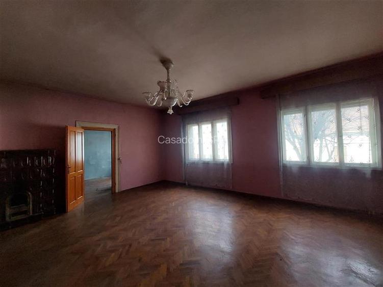 Casa cu spatiu comercial, zona Intim - 6
