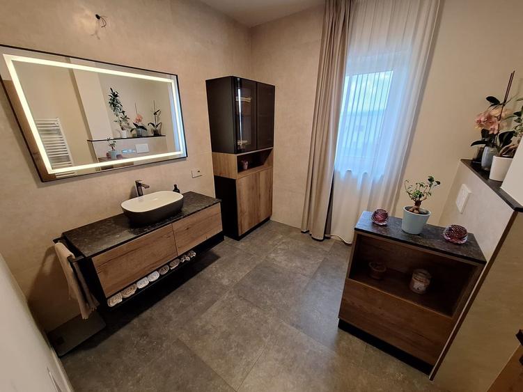 Casă cu finisaje și dotări premium