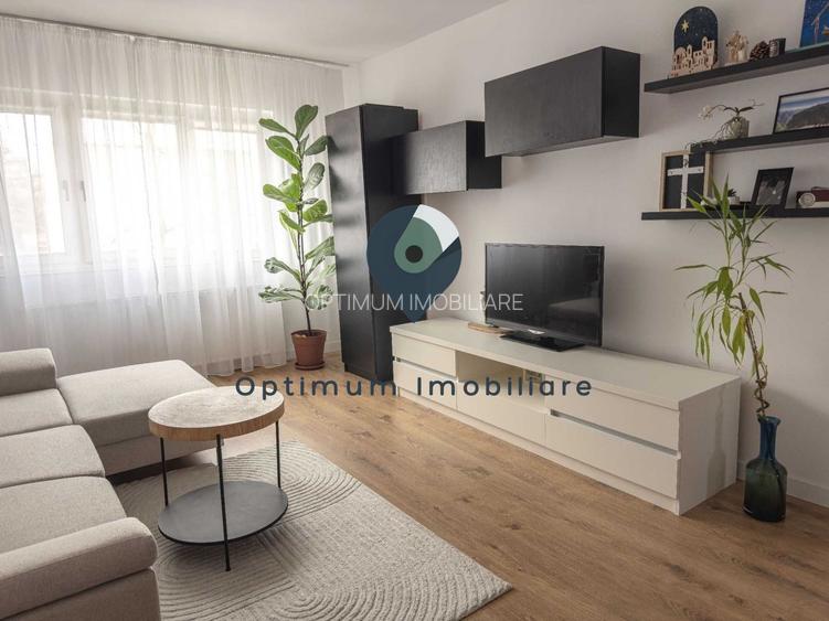 Apartament cu 2 camere, etaj 1/4, renovat, cartier Intre Lacuri ! - 2