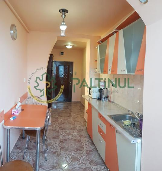 Apartament doua camere, zona Mihai Viteazu