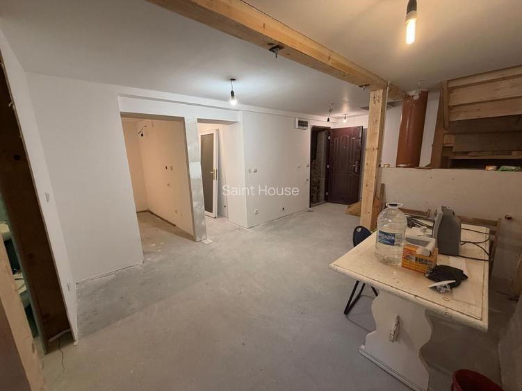 Casă de vanzare 6 camere 220 m² utili cu 376 M² teren la șosea - 22