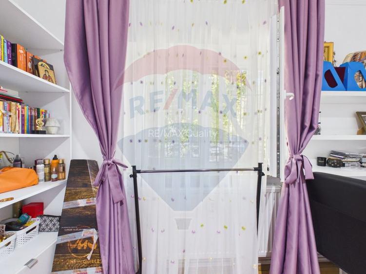 Apartament cu 4 camere de vanzare, Centrala proprie, 13 Septembrie - 22