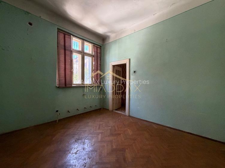 Vila cu 10 camere *540mp* // Zona Titulescu - 31