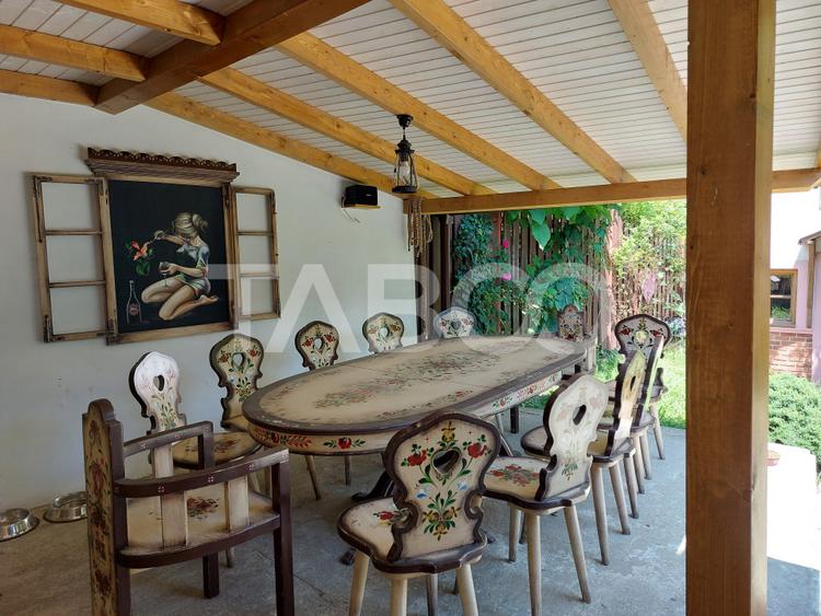 Casa saseasca P+1E+M 216 mpu curte libera 175 mp Cisnadioara