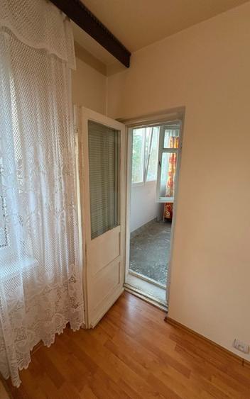Crângași – Piață | 2 Camere Decomandat, Etaj 3/8, Bloc Anvelopat –Ideal Investie