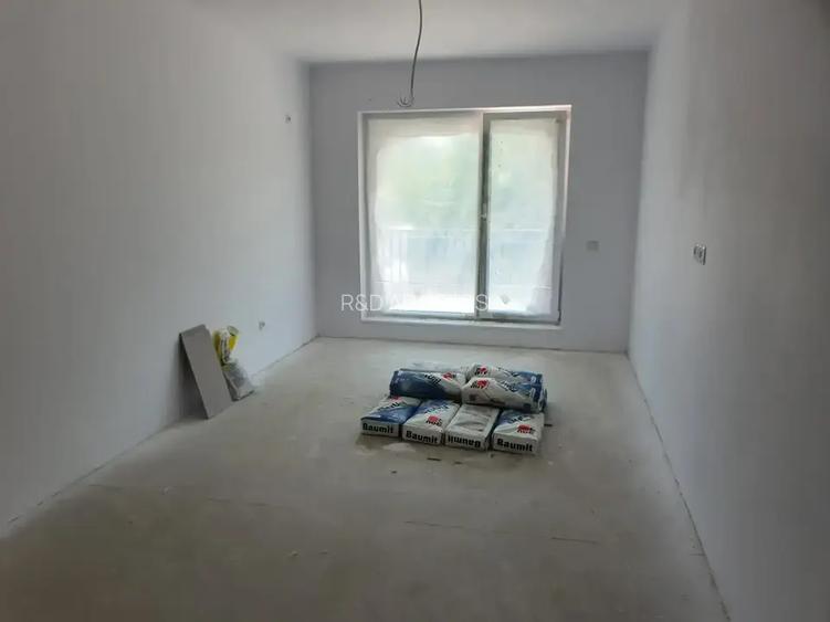 Apartament 2 camere decomandat, mutare rapida, metrou Teclu