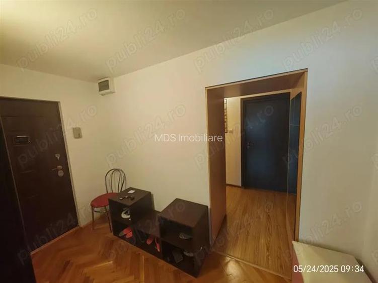 Decomandat cu 2 bai, modelul cel mai mare - 17